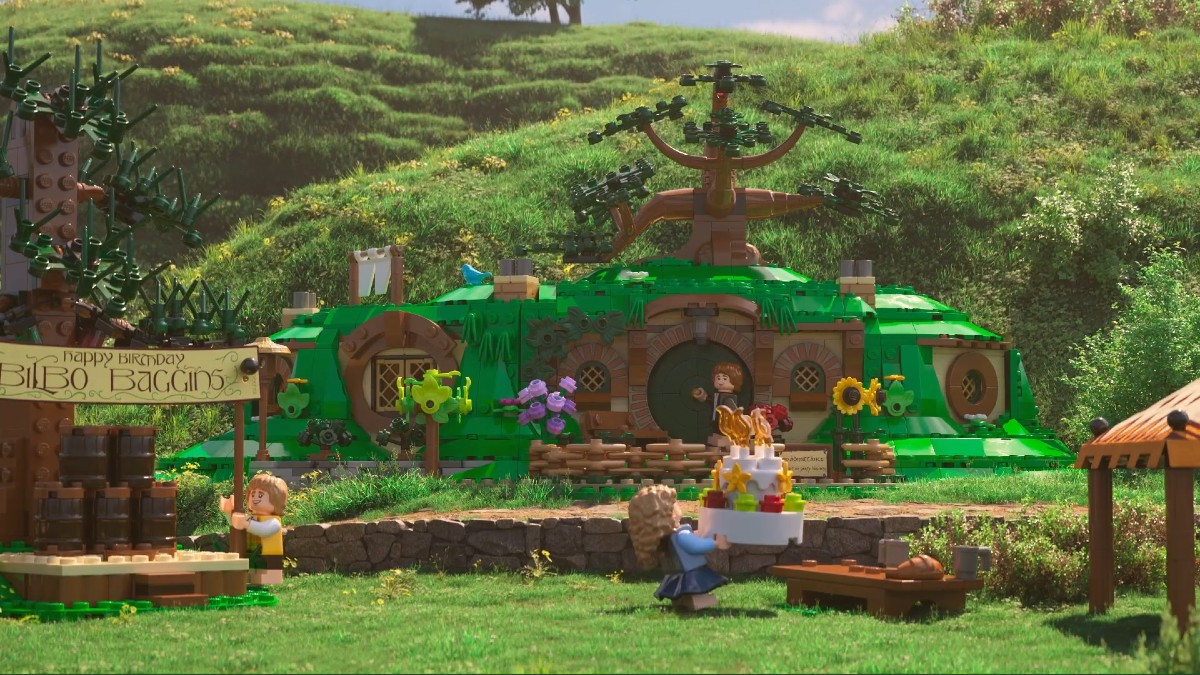 Sean Astin tours the new LEGO The Lord of the Rings set