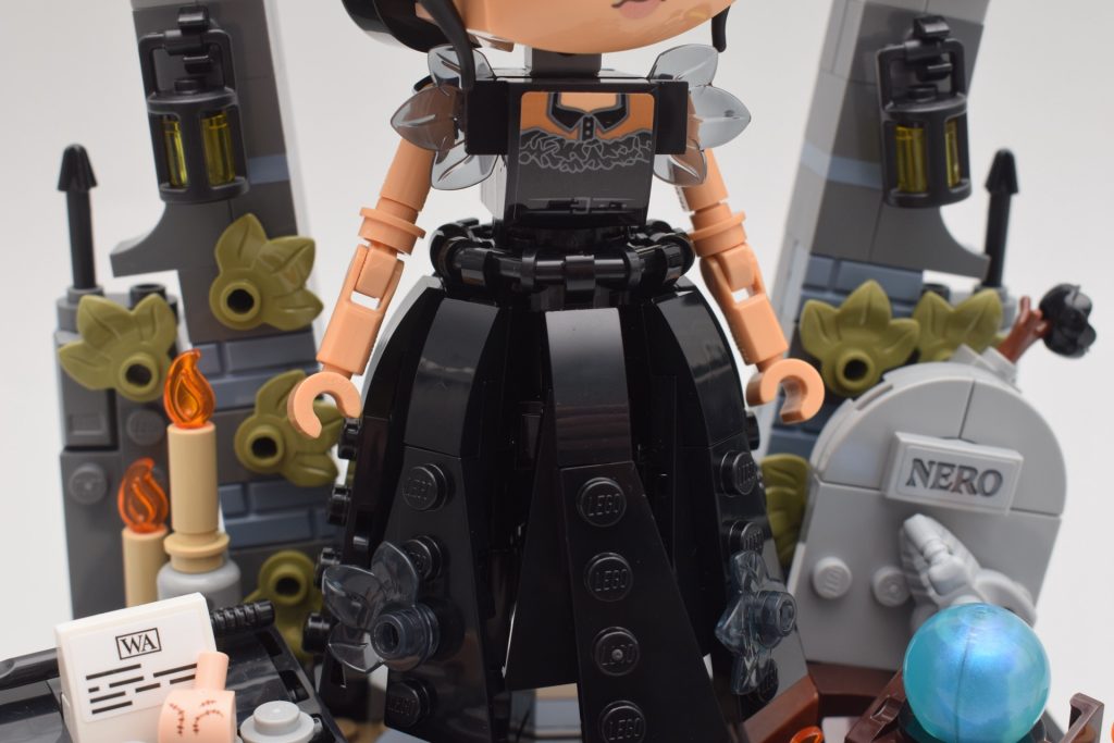 LEGO Wednesday 76780 Wednesday Addams Figure review 19 1024x683