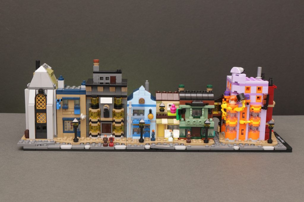 LEGO Harry Potter 76444 Diagon Alley Wizarding Shops review 69 1024x683