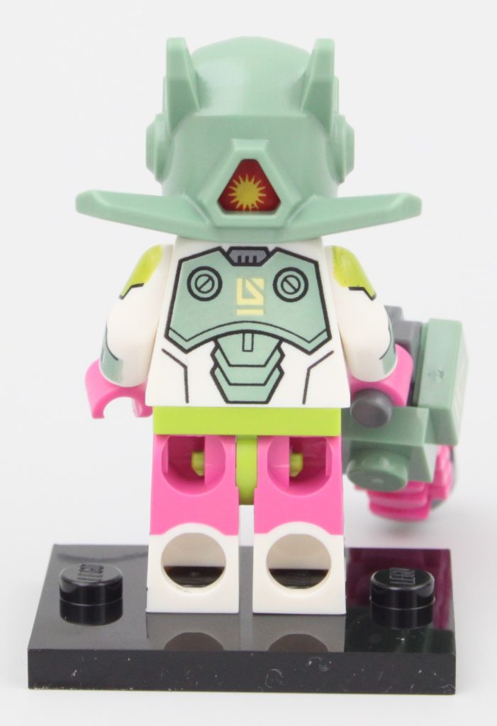 LEGO Collectible Minifigures 71037 Series 24 review Robot Warrior 4 701x1024