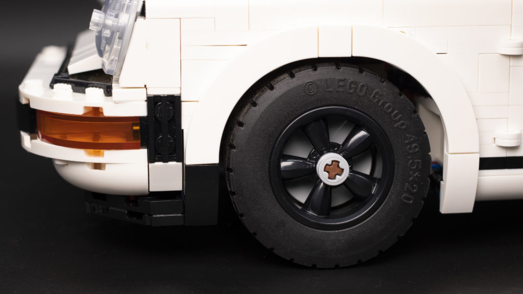 LEGO Creator 10295 Porsche 911 25