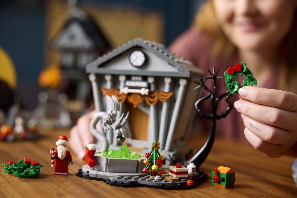 LEGO Ideas 21351 The Nightmare Before Christmas 17 1024x683