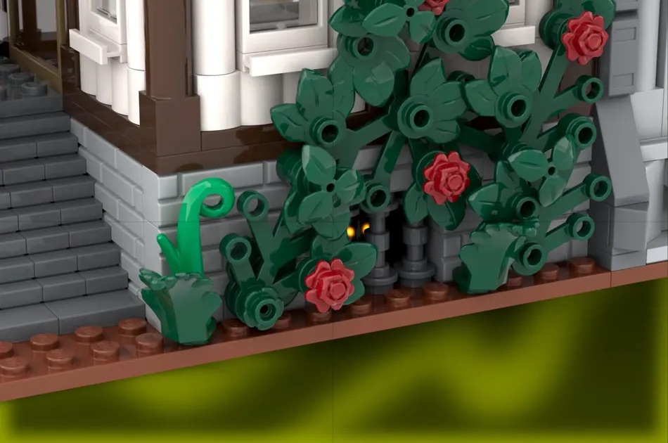 LEGO Ideas Scooby Doo And the Ravenwood Mansion 11