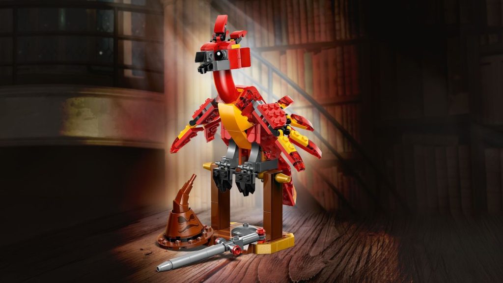 LEGO Harry Potter Fawkes Dumbledores Phoenix 4 1024x576