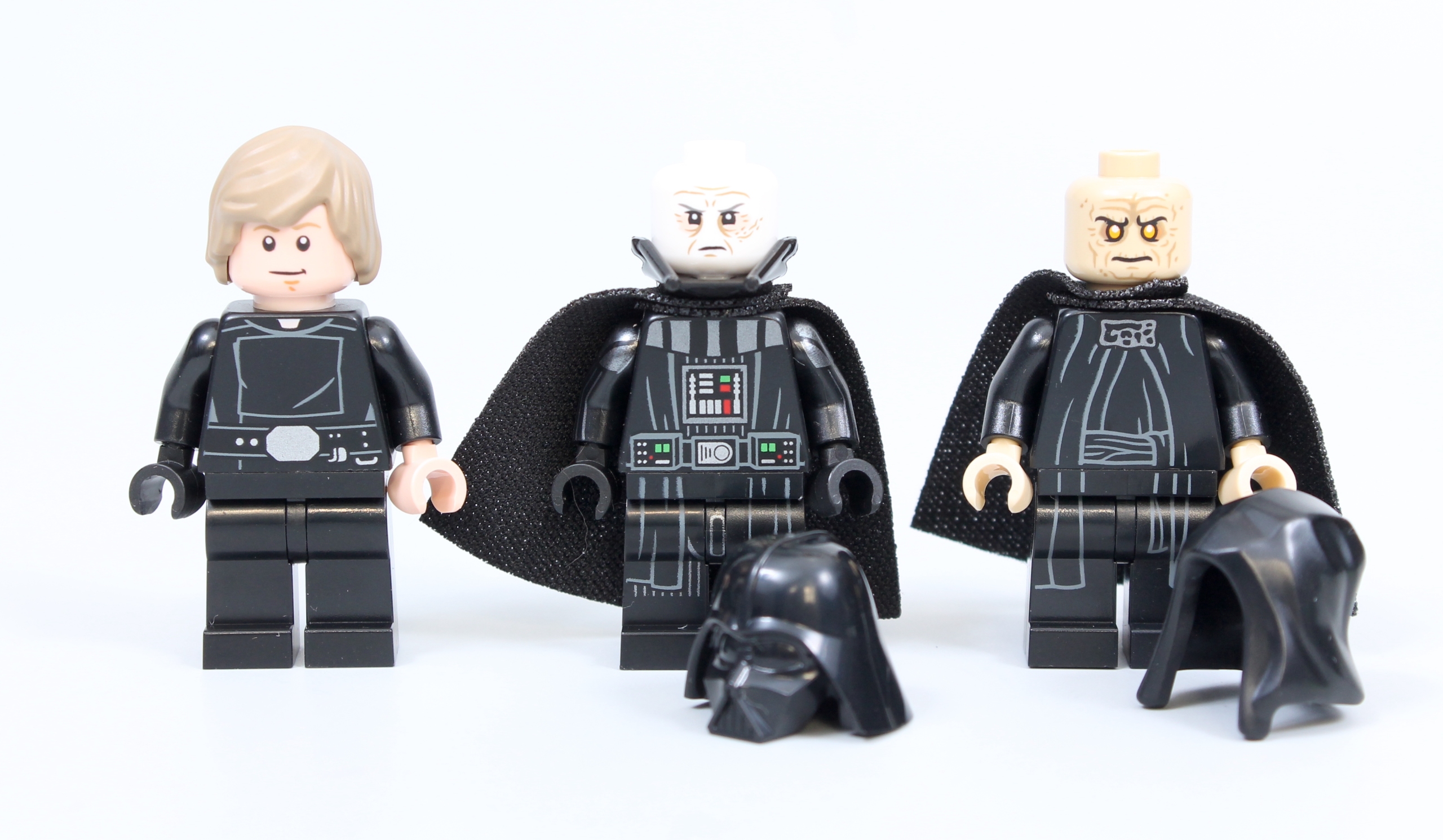 LEGO Star Wars 75352 Emperors Throne Room Diorama review 31 scaled