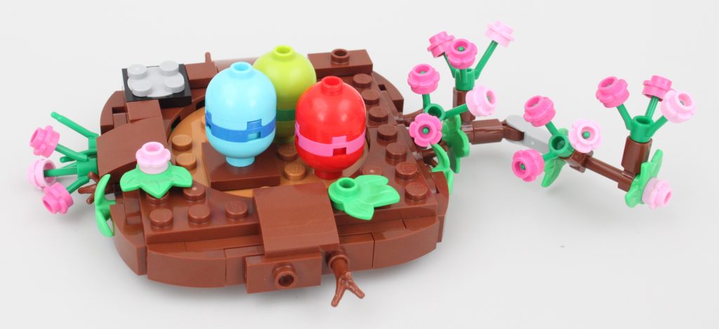 LEGO Seasonal 40639 Birds Nest review 7 1024x469