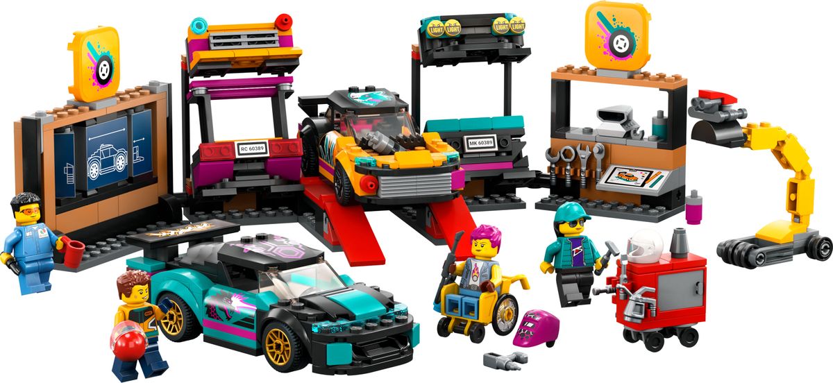 60389 Custom Car Garage 3