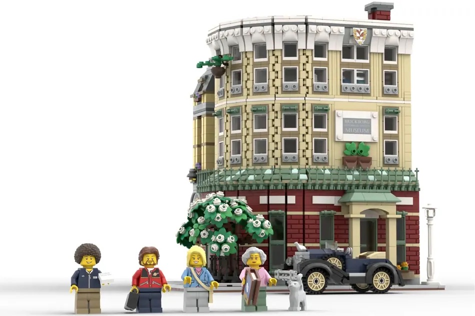 LEGO Ideas Modular Heritage Museum 12
