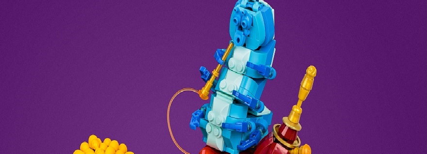 Brick Pic of the Day: Alice in Wonderland – The Caterpillar