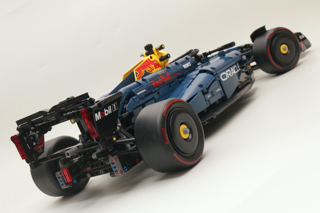 LEGO Technic 42206 Oracle Red Bull Racing RB20 F1 Car review 18 1024x683