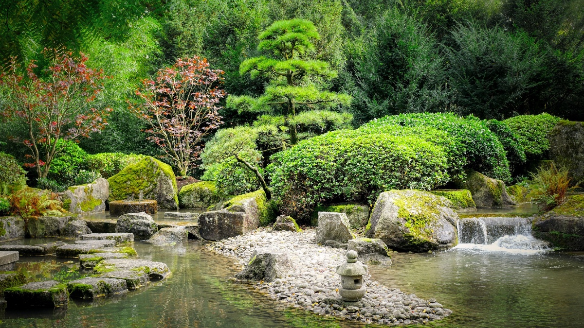 More details on rumoured LEGO Icons 10315 Zen Garden
