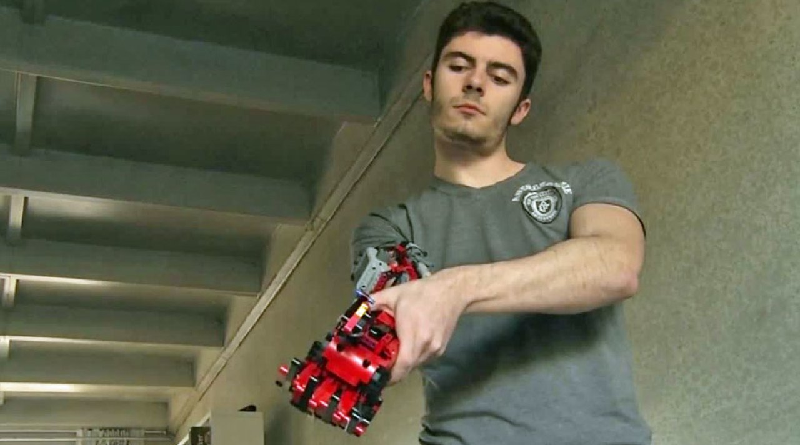 University student builds new prosthetic arm using LEGO bricks