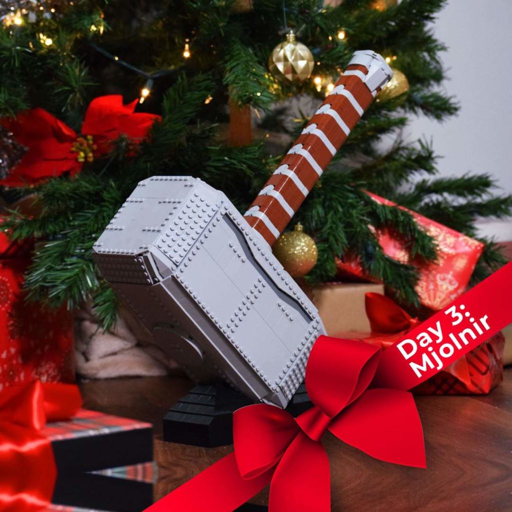 Bricker Builds Bricksmas Mjolnir 1024x1024