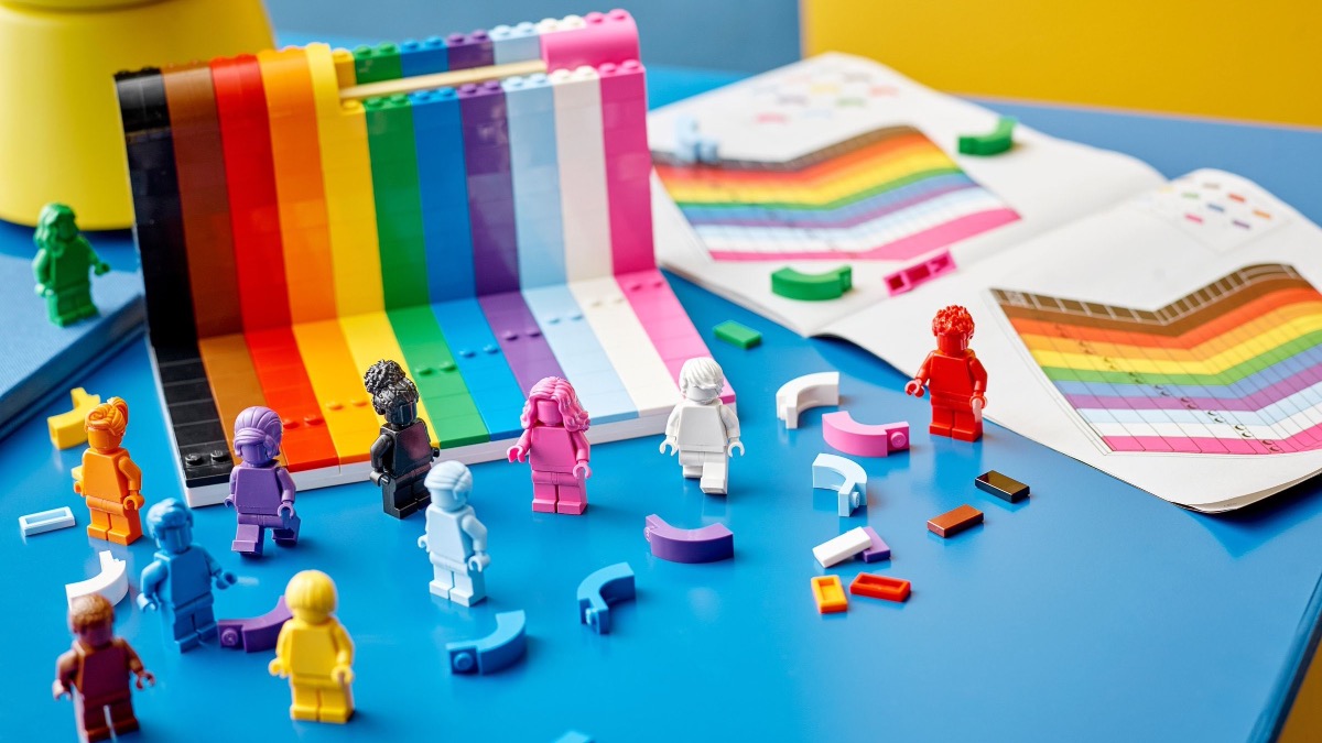 LEGO 40516 Everyone is Awesome availability extended