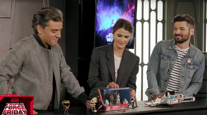 Oscar Isaac and Keri Russell check out LEGO Star Wars 75249 Resistance Y-wing Starfighter
