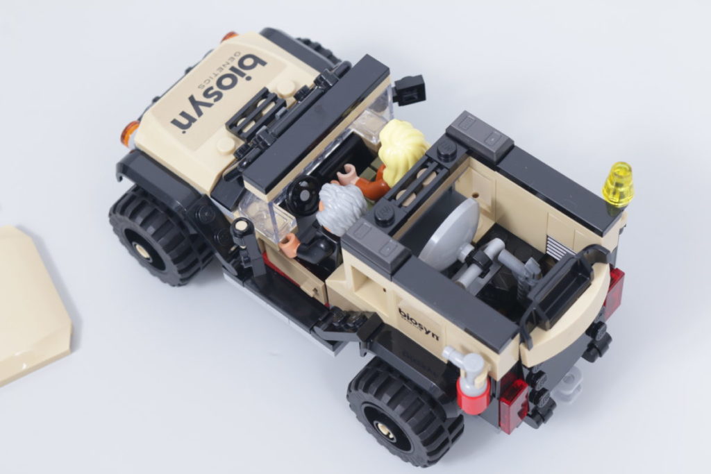 LEGO Jurassic World 76951 Pyroraptor Dilophosaurus Transport review 12 1024x683