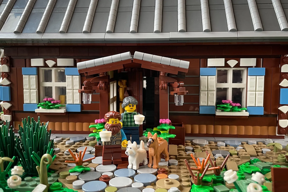 LEGO Ideas House of Open Shutters 5