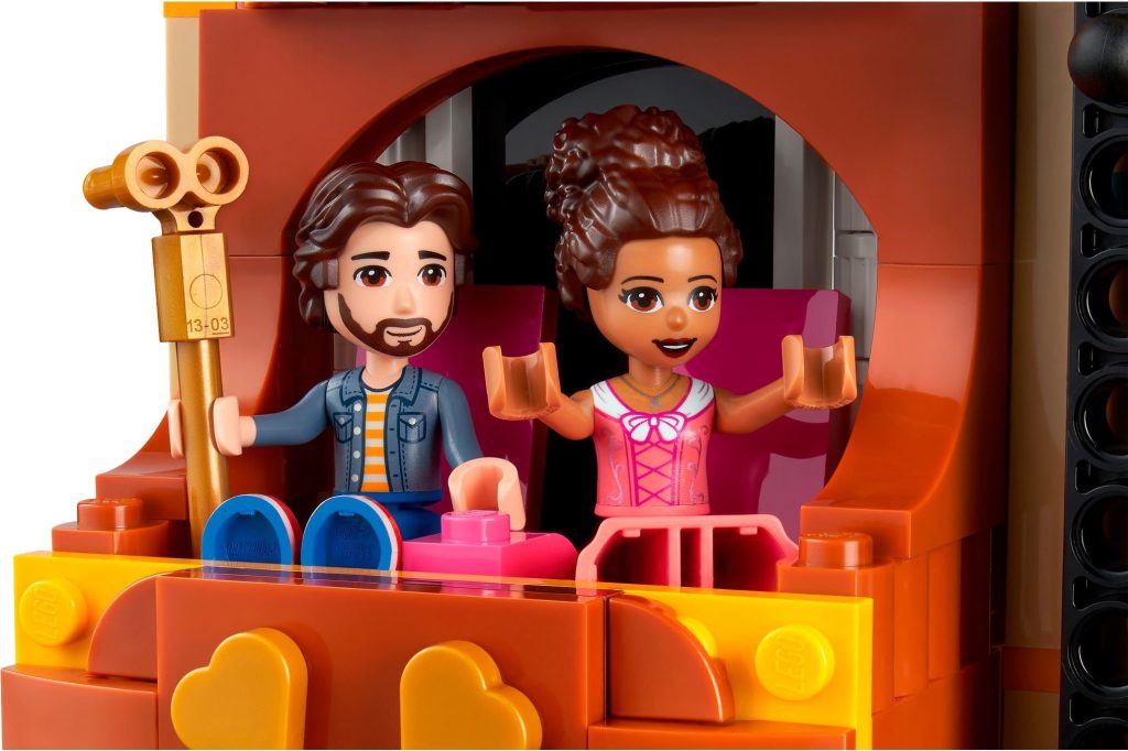 LEGO Friends 41714 Andreas Theatre School Box 1024x682