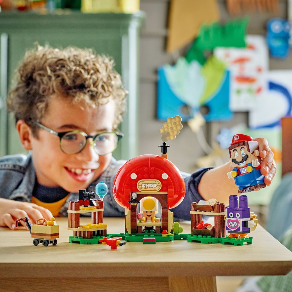 LEGO Super Mario 71429 Nabbit at Toads Shop 3