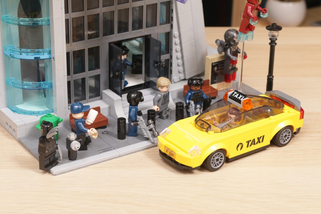 LEGO Marvel 5008076 Taxi 76269 Avengers Tower gift with purchase review 14 1024x683