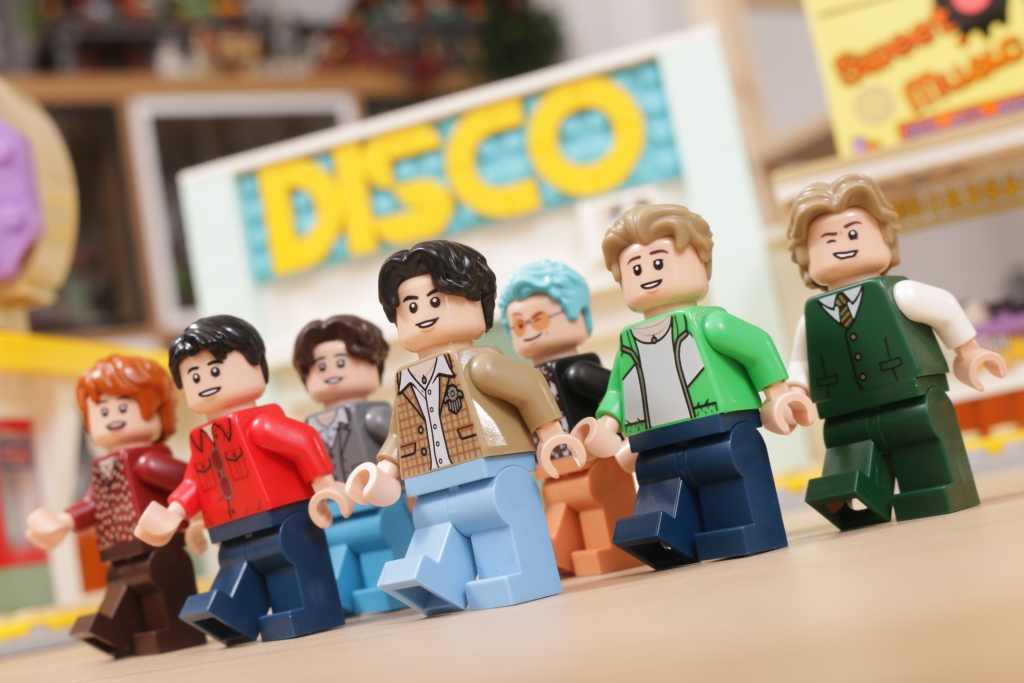 LEGO Ideas 21339 BTS Dynamite Bangtan Boys Jin Suga j hope RM Jimin V Jung Kook review 43 1024x683