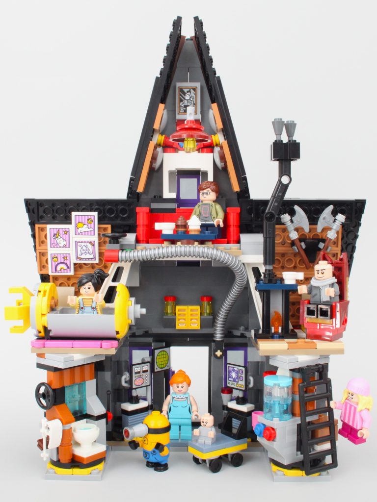 lego despicable me 4 75583 Minions And Grus Family Mansion review 28 768x1024