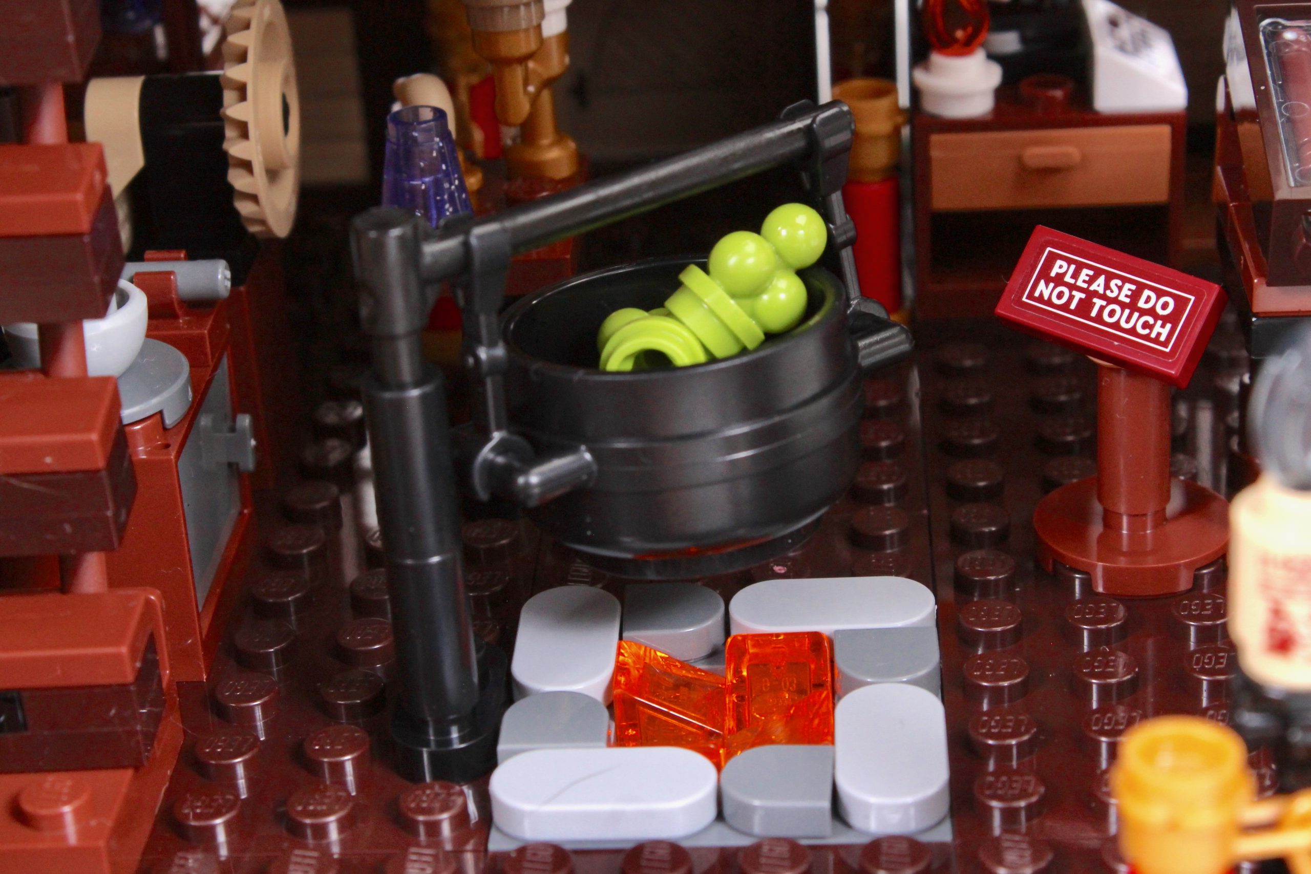 LEGO Ideas 21341 Disney Hocus Pocus The Sanderson Sisters Cottage review 24 scaled