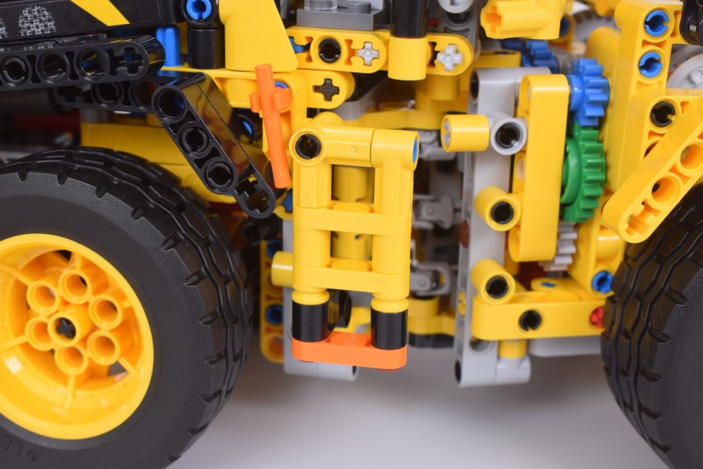LEGO Technic 42209 Volvo L120 Electric Wheel Loader review 24 1024x683
