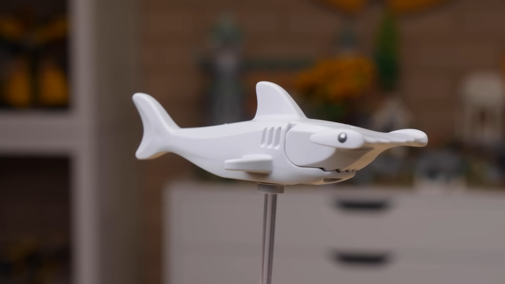 60377 Explorer Diving Boat Hammerhead Shark 1024x576