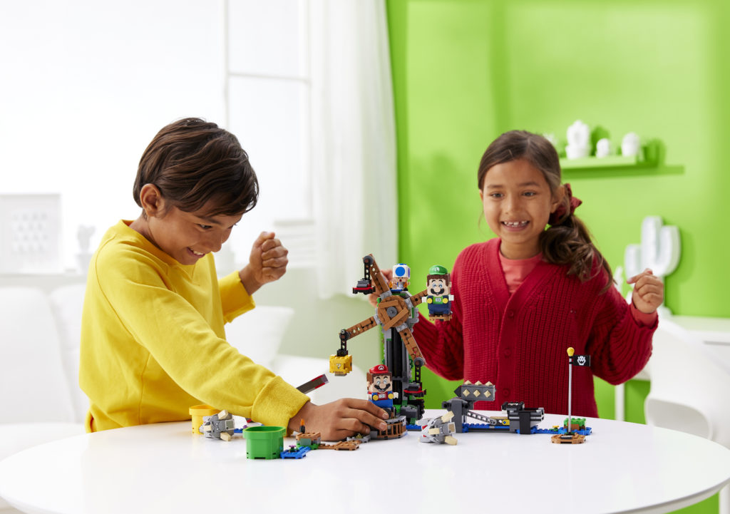 LEGO Super Mario 71390 Reznor Knockdown Expansion Set 2