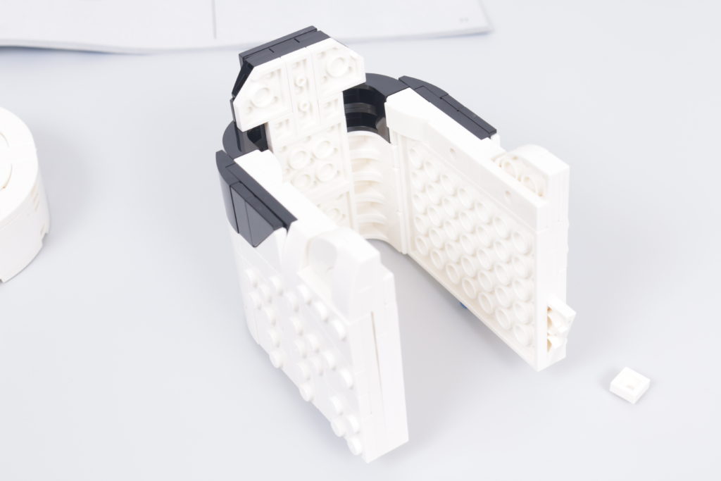 LEGO Creator Expert 18 plus 10282 Adidas Superstar review 14