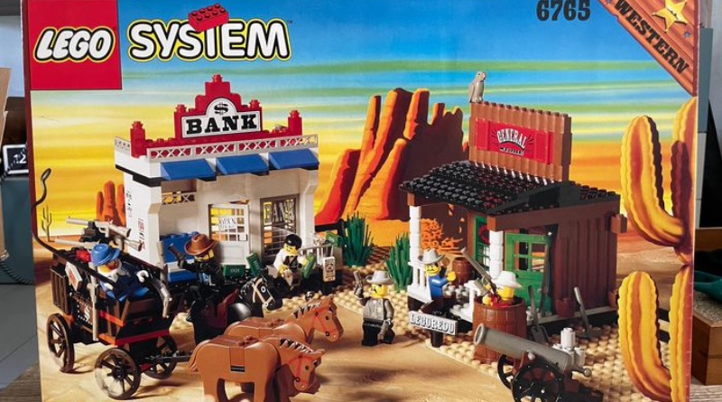 This super rare LEGO Western set from the '90s could be yours