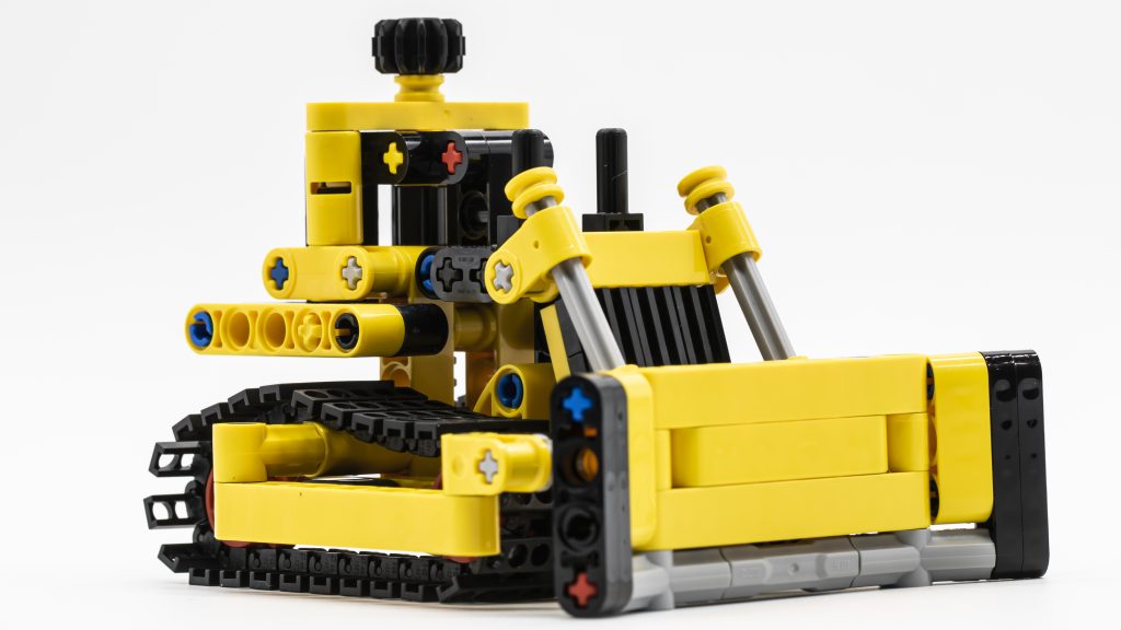 LEGO Technic 42163 Heavy Duty Bulldozer 5 1024x576