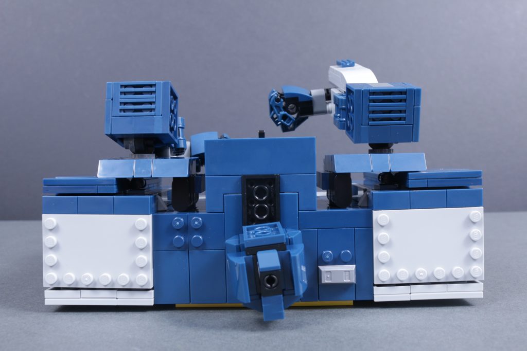 LEGO Icons Transformers 10358 Soundwave review 46 1024x683