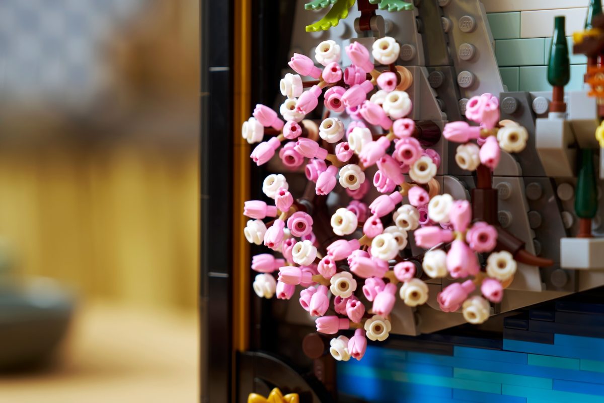 LEGO Art 31218 Japanese Cherry Blossom Landscape 8 1200x800