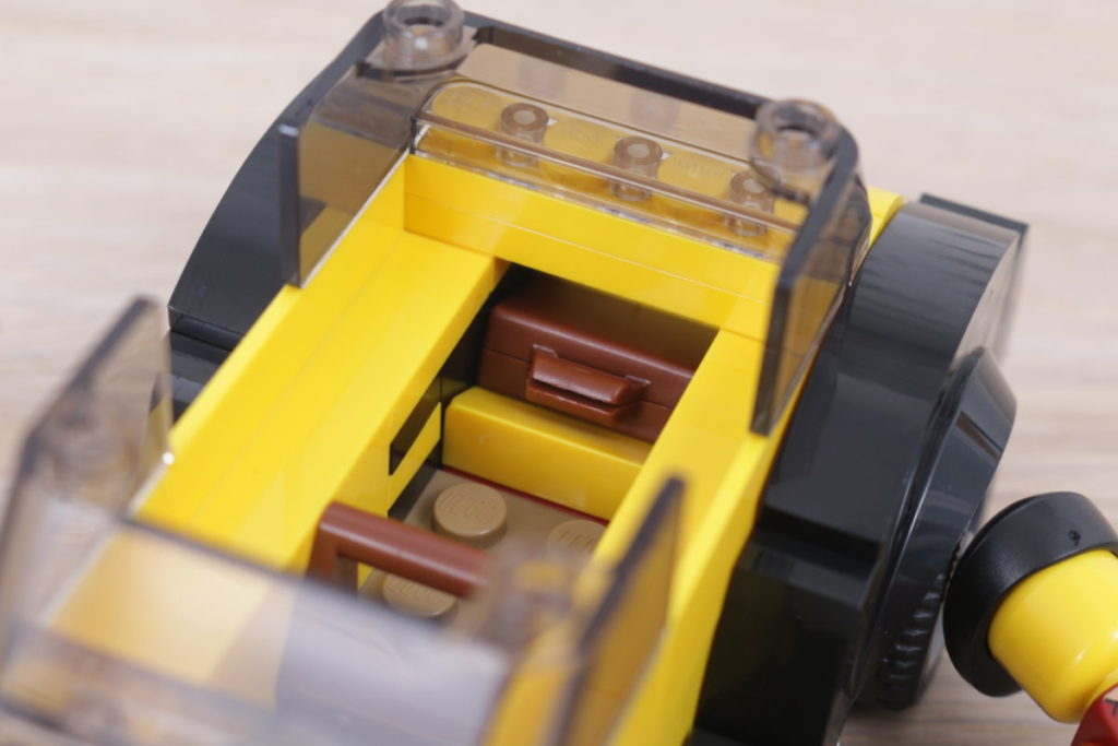 LEGO Creator Expert 40532 Vintage Taxi gift with purchase review 7 1024x683