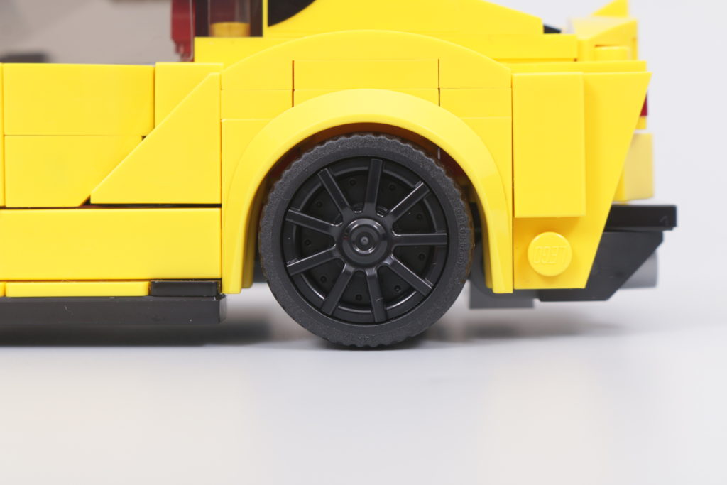 LEGO Speed Champions 76901 Toyota GR Supra review 17