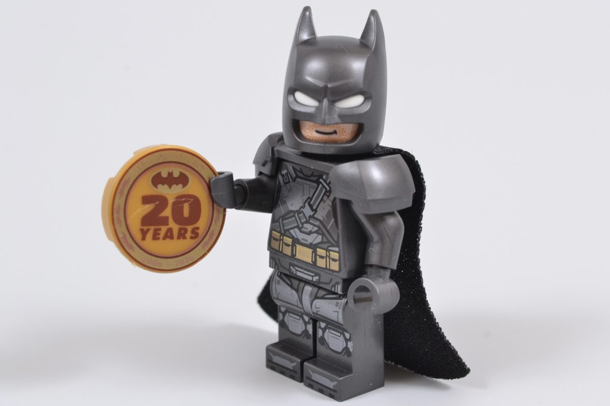 LEGO DC 76331 Batman V Superman Batmobile 16 1200x800