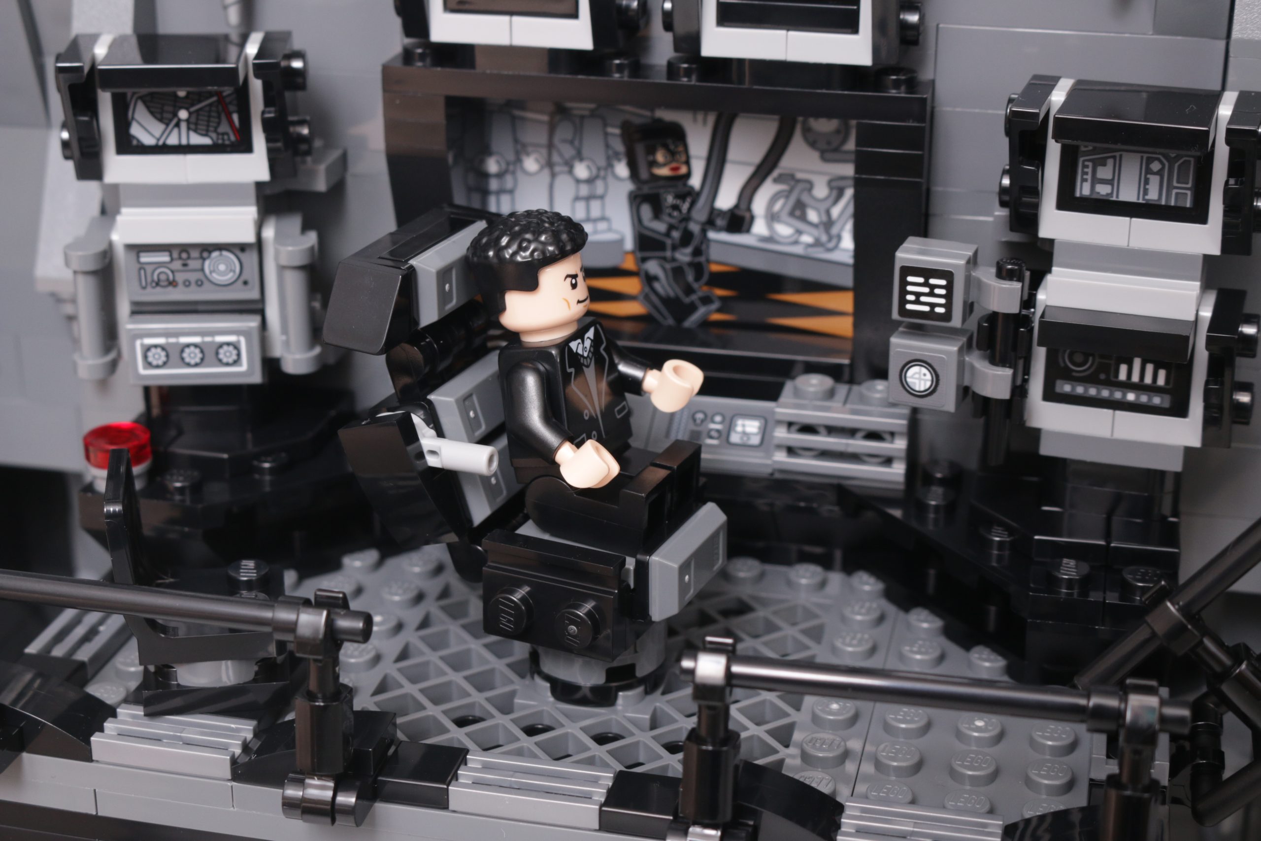 LEGO Batman 76252 Batcave – Shadow Box review 39 scaled