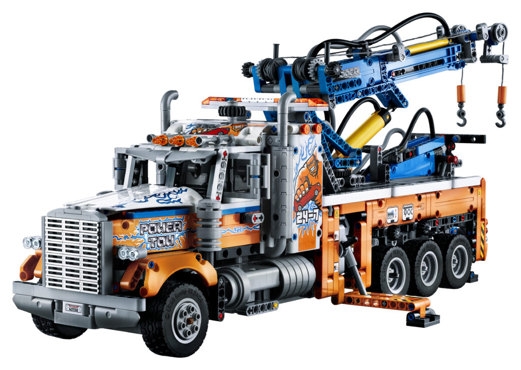LEGO Technic 42128 Heavy duty Tow Truck 3