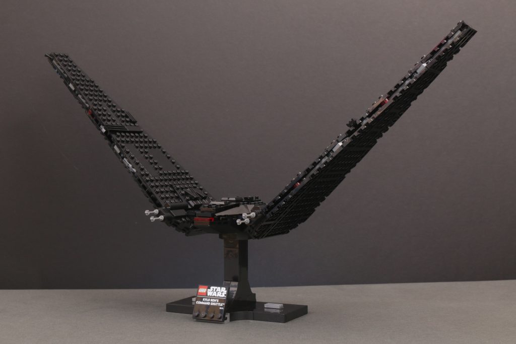 LEGO Star Wars 75406 Kylo Rens Command Shuttle review 10 1024x683