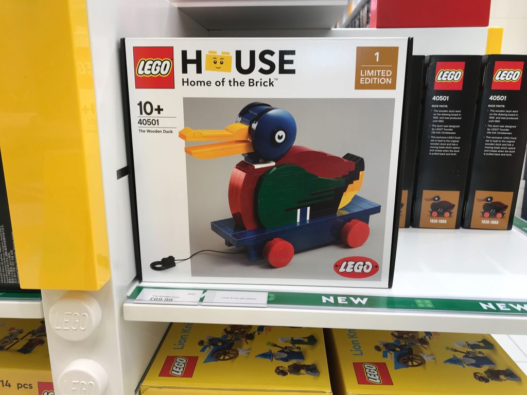 LEGO House 40501 The Wooden Duck LEGO Store Leicester Square 1024x768