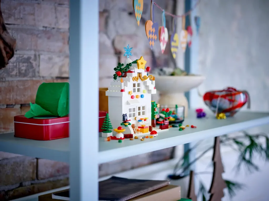 lego 40609 christmas fun add on pack lifestyle 1024x768