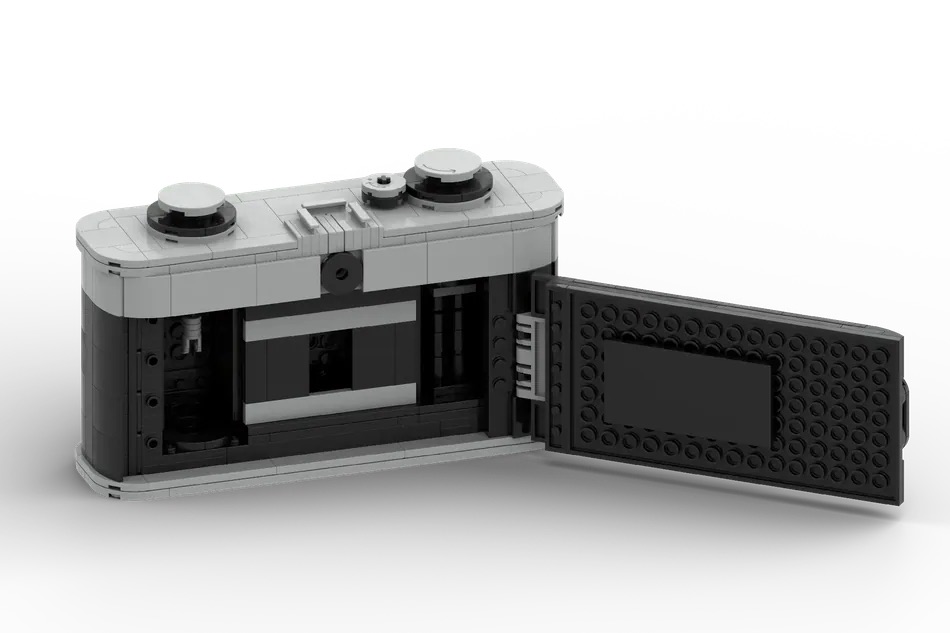 LEGO Ideas LEGO ZH1 Working and Functional 35mm Film Camera 5