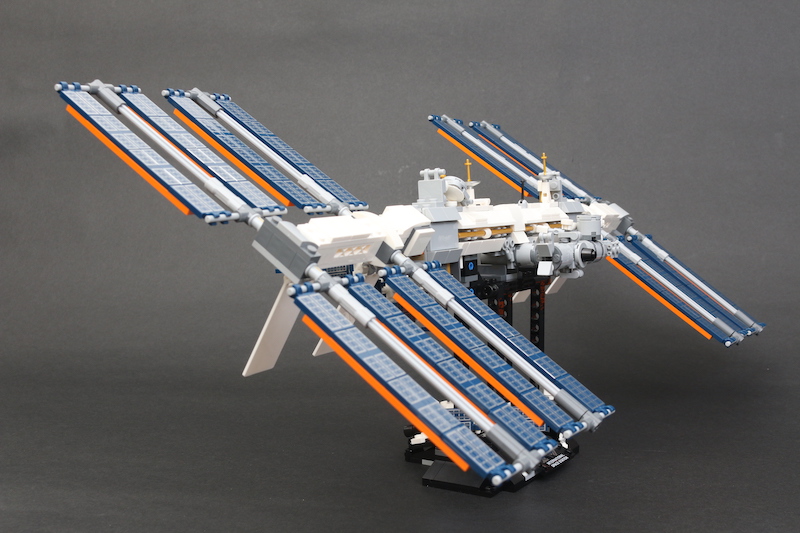 LEGO IDEAS 21321 International Space Station review 9