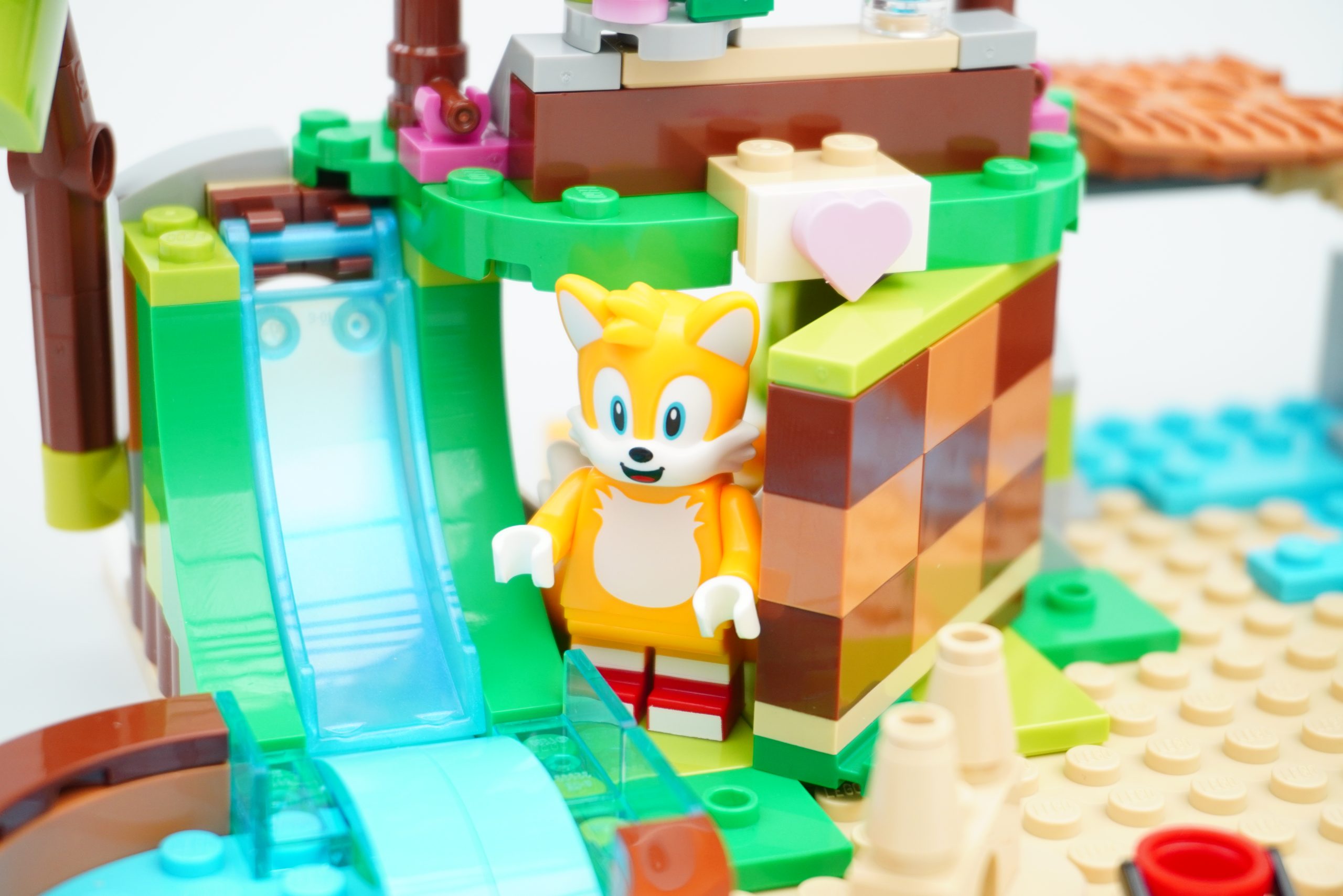 LEGO Sonic the Hedgehog 76992 Amys Animal Rescue Island review 15 scaled