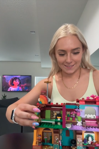serenaneel LEGO TikTok FIrst Time 4